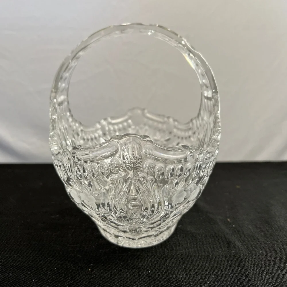 Vintage Clear Etched Crystal Glass Basket Floral Leaf Pattern Applied Handle